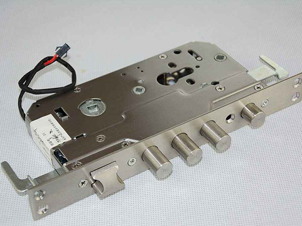 宝应24小时上门开锁公司